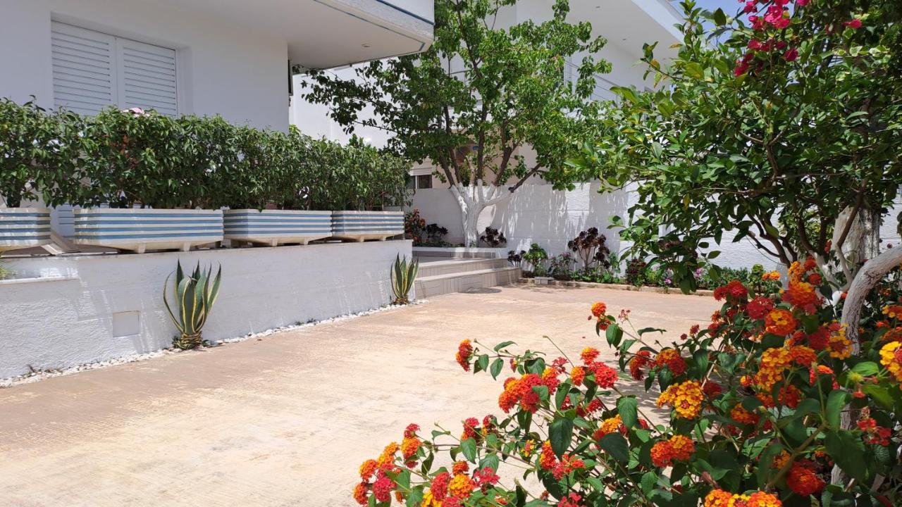 Hotel Vila Ali Ксамил Екстериор снимка
