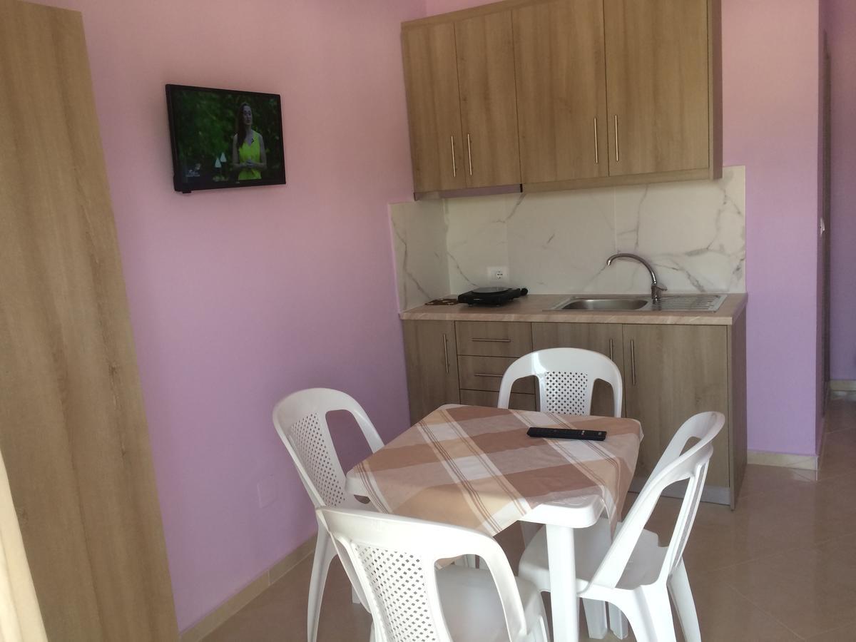 Hotel Vila Ali Ксамил Екстериор снимка